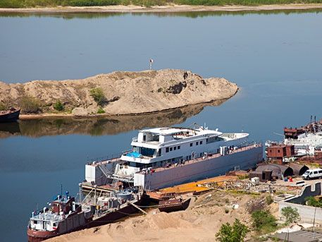 Яхта "Селенга" в доке Улан-Удэ